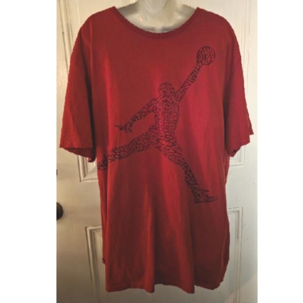JORDAN TEE